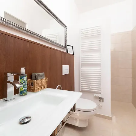 Willa Bel With Pool Klenovica