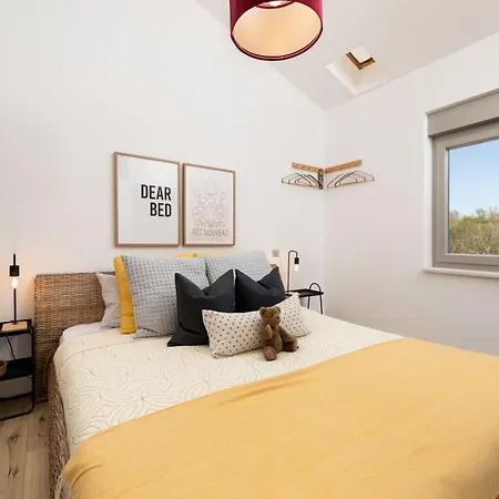 Bel With Pool Klenovica