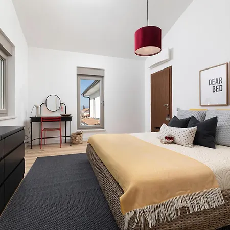 Bel With Pool Willa *